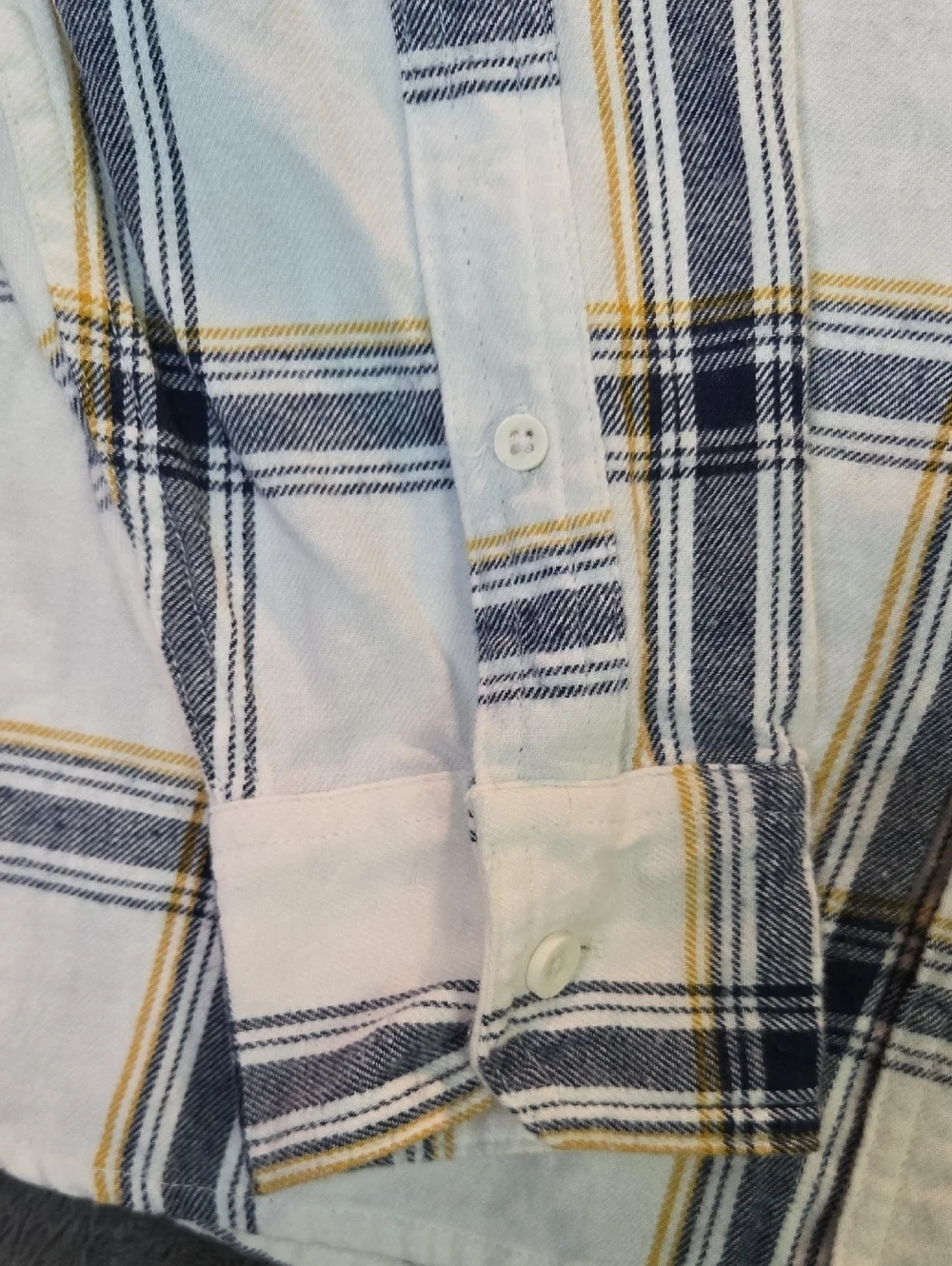 Men's Levi's Strauss & Co  White and Navy Plaid Button-Down Shirt Sz S